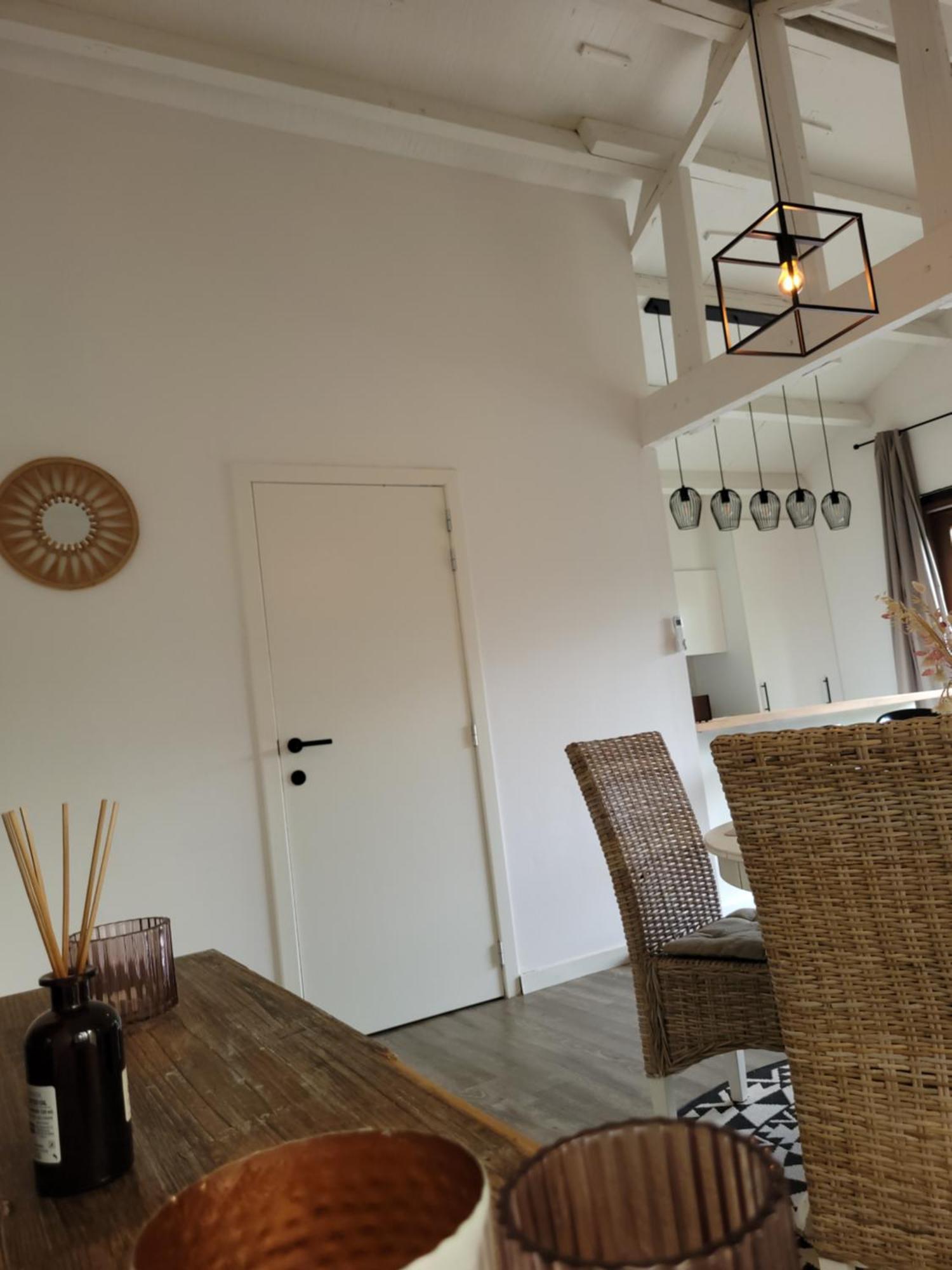Rustig Gelegen Chalet Kapeki Met Tuin Aan Het Water Geel Luaran gambar